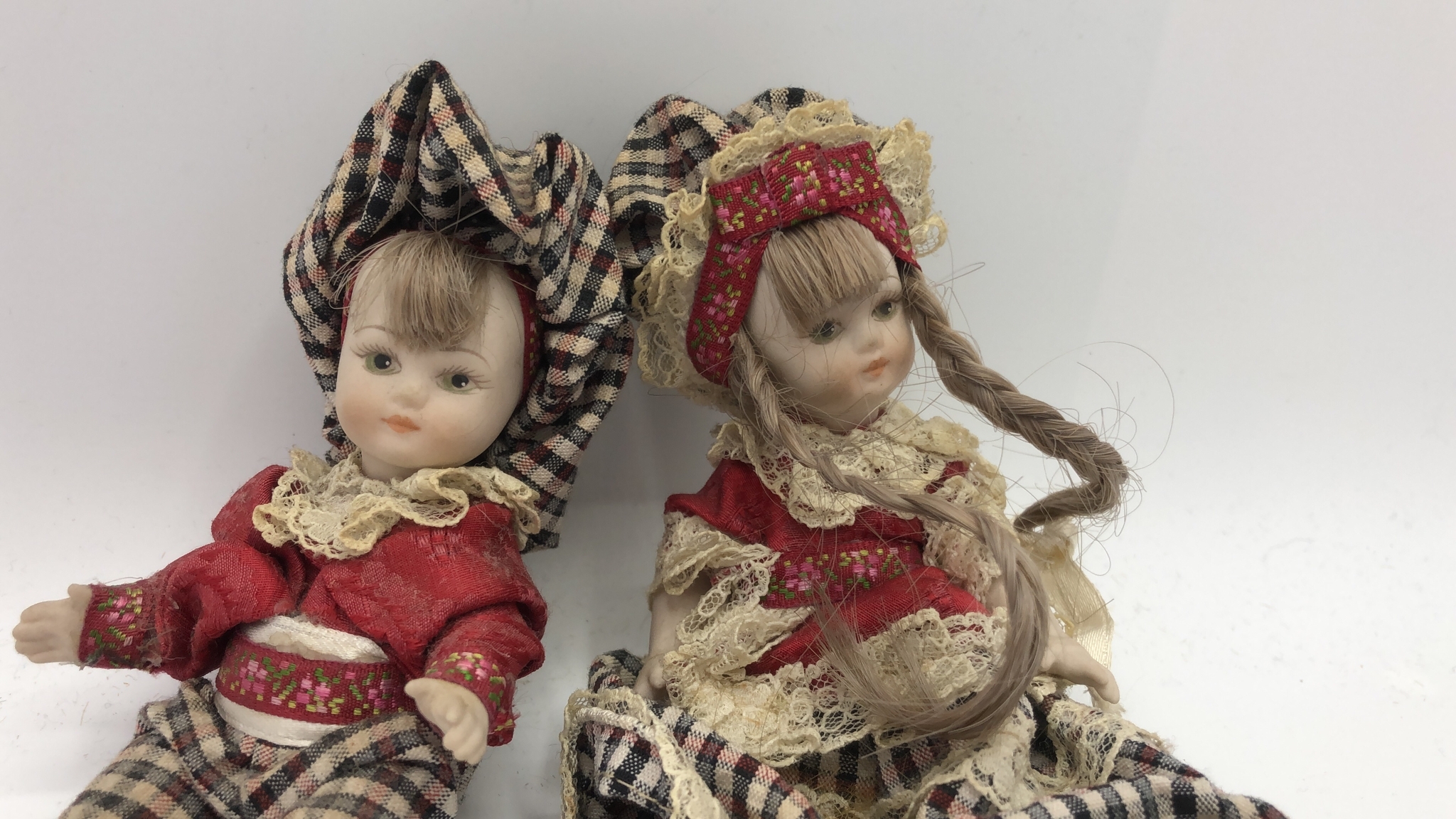 Coppia bambole in porcellana