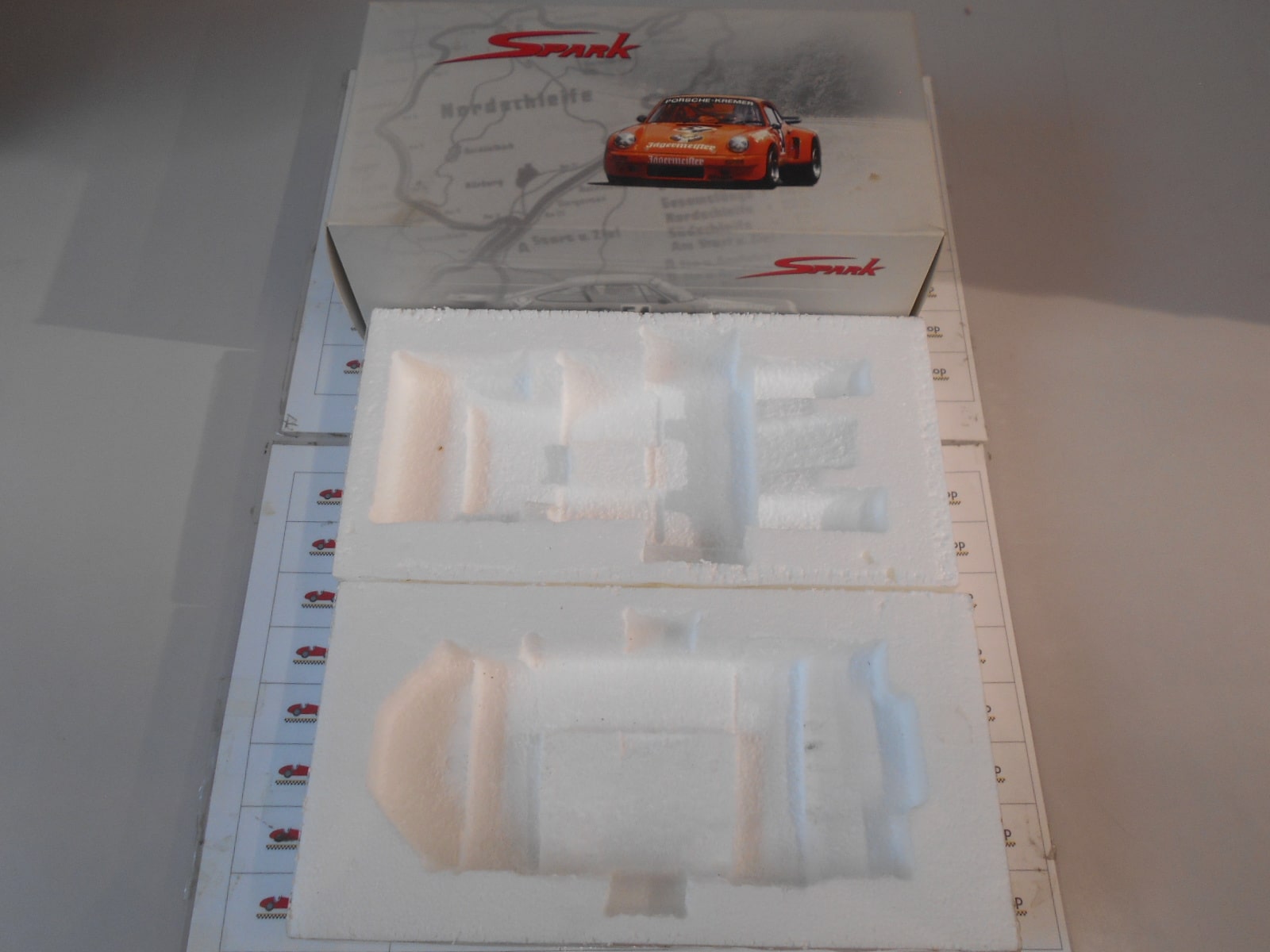 Porsche RSR Sparkmodel scatola e polistirolo, modello non compreso
