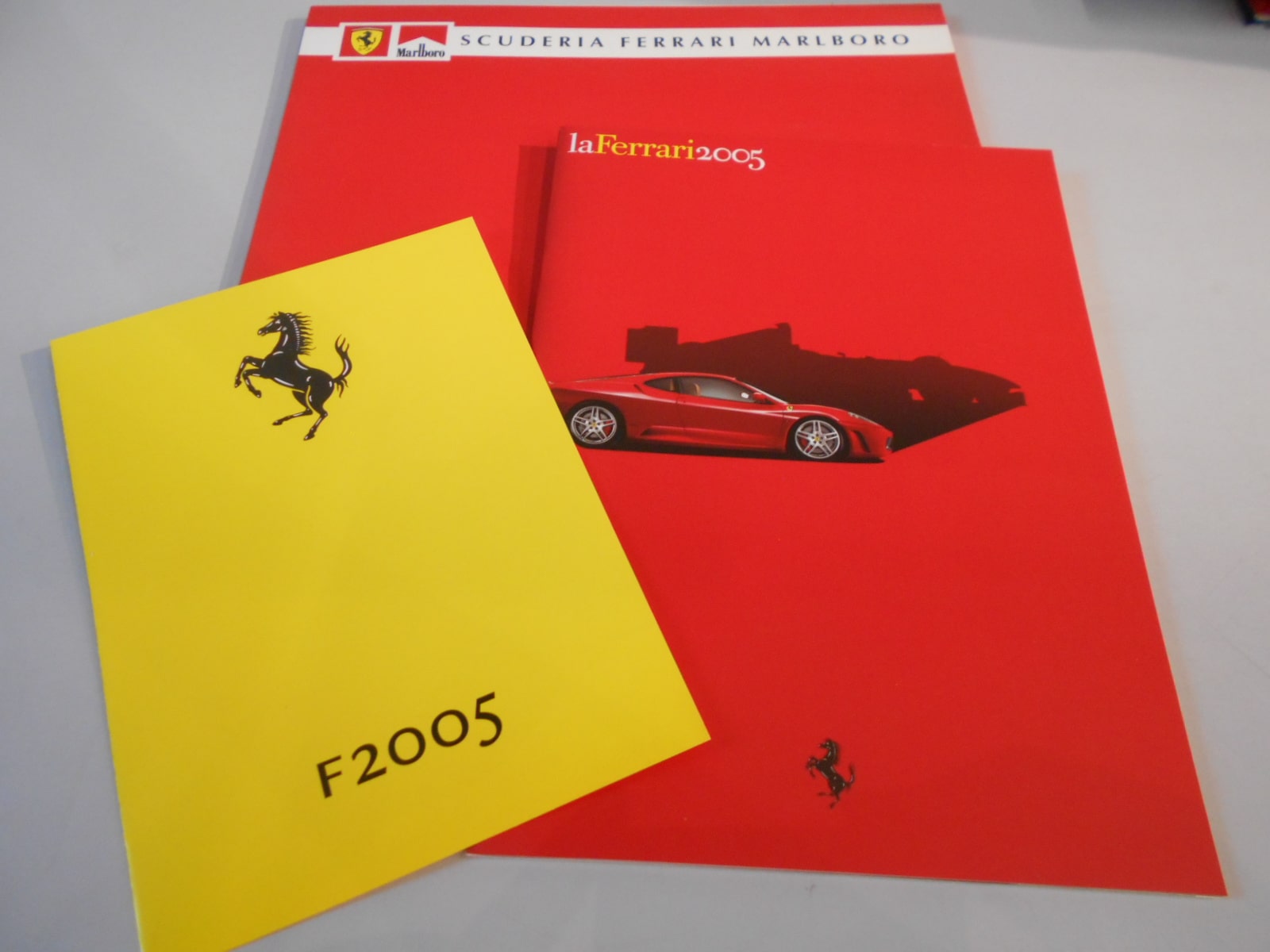 Opuscolo presentazione Ferrari F2005