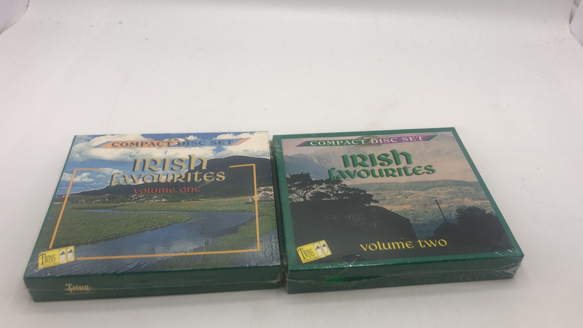 Due cofanetti "Irish favourites" sigillati