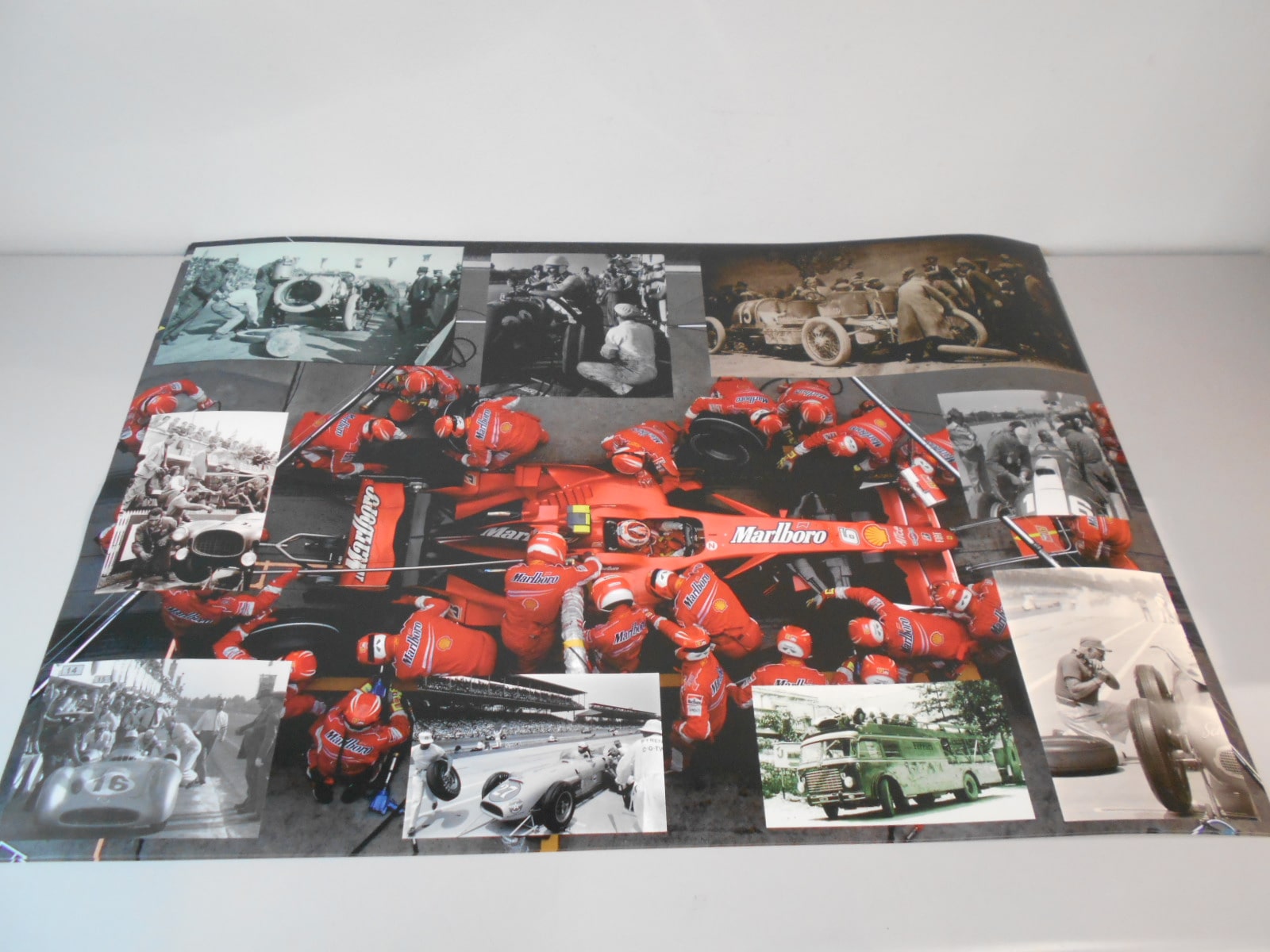 Ferrari poster celebrativo del cambio gomme negli anni