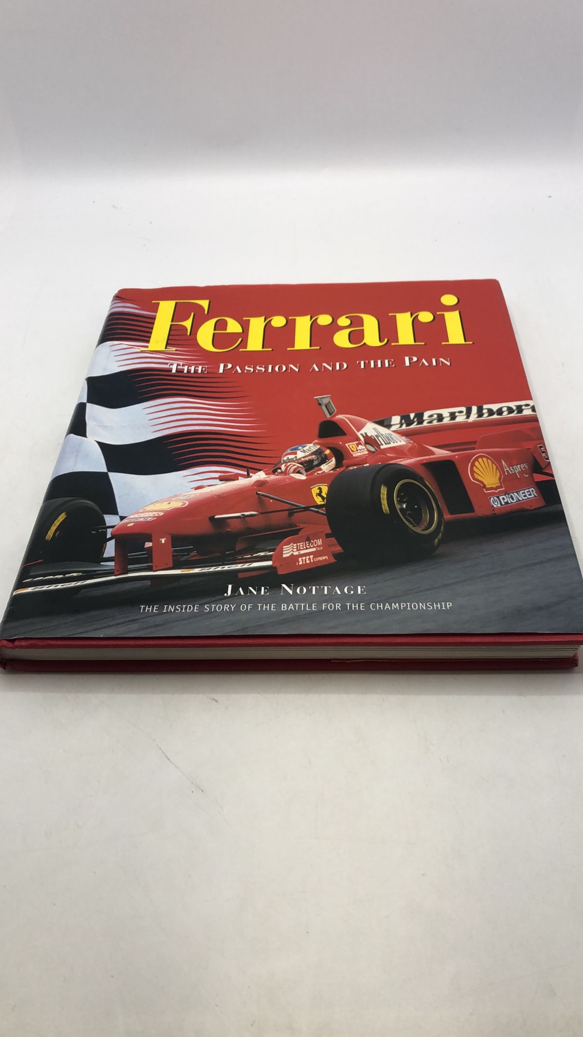 Libro in inglese: Ferrari The Passione and The pain