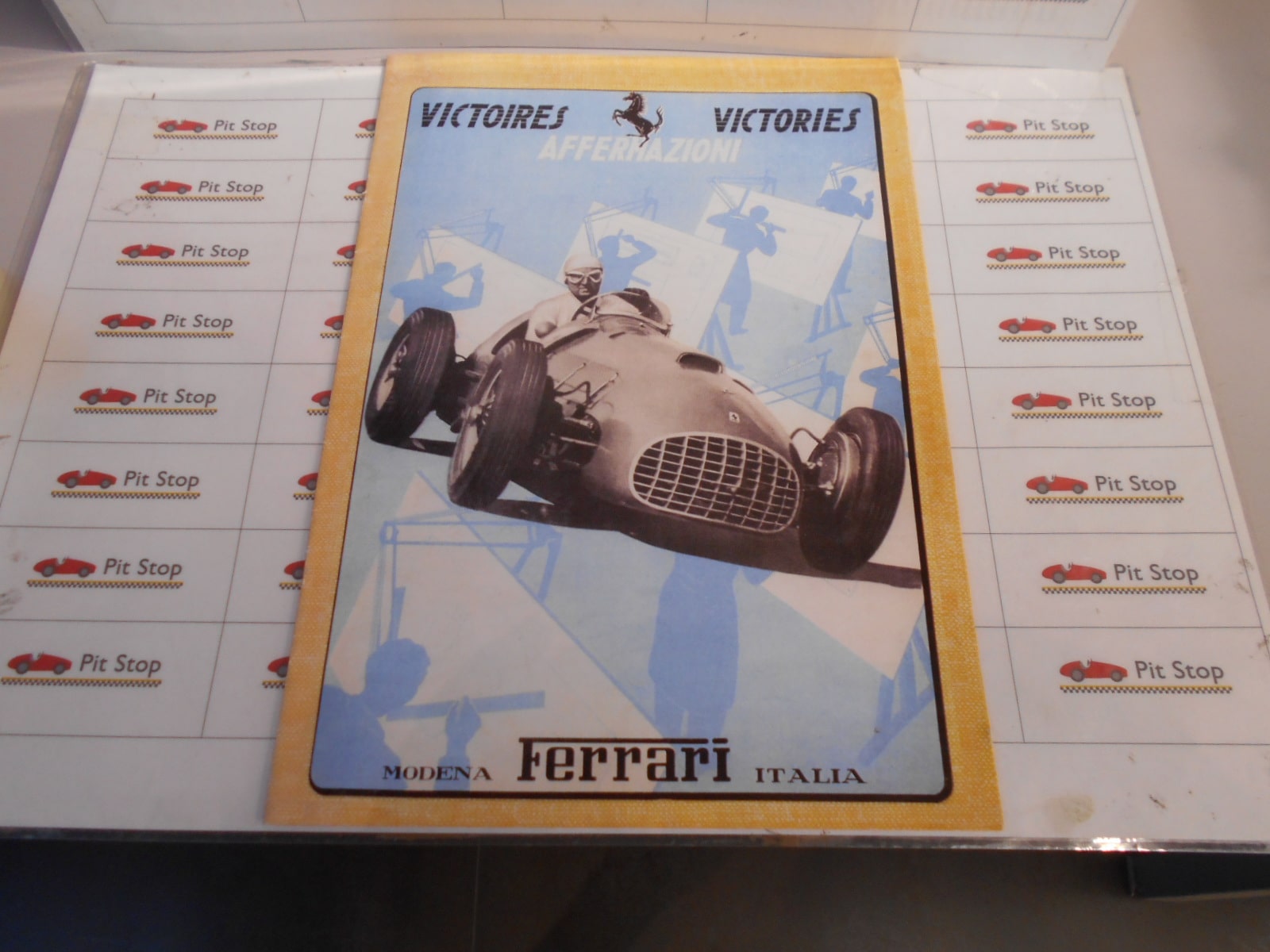 Ferrari opuscolo sui risultati del 1950